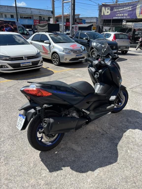 YAMAHA XMAX foto 3