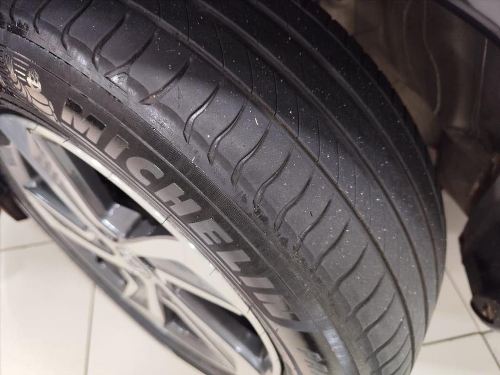 Honda-HR-V-1.5 DI I-VTEC TURBO FLEX TOURING CVT