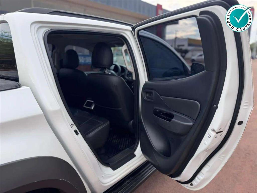 L200 TRITON 2.4 16V TURBO DIESEL SPORT GLS CD 4P 4X4 AUTOMÁTICO14