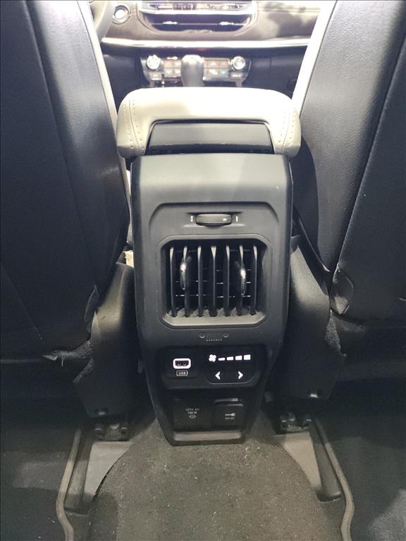 COMMANDER 1.3 T270 TURBO FLEX OVERLAND AT610