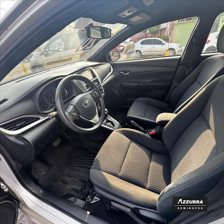 YARIS 1.5 16V FLEX XLS CONNECT MULTIDRIVE8