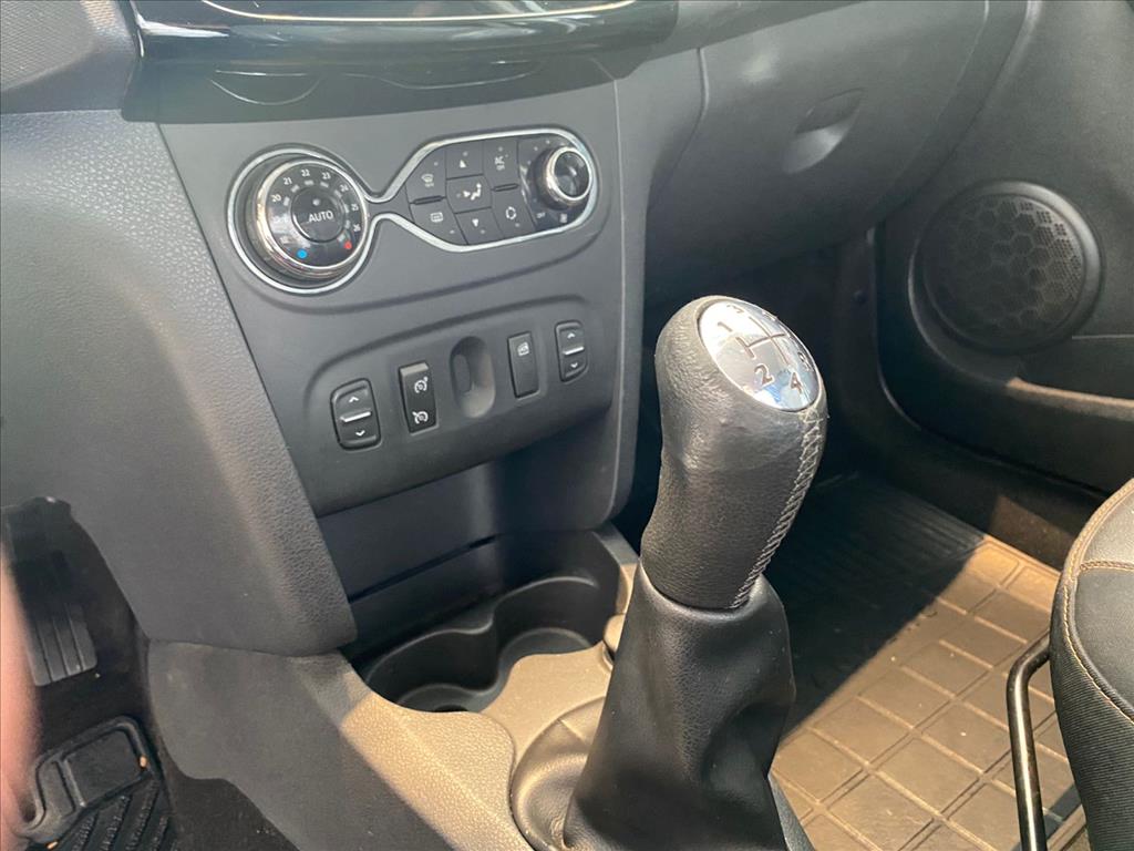 SANDERO 1.6 STEPWAY 8V FLEX 4P MANUAL10