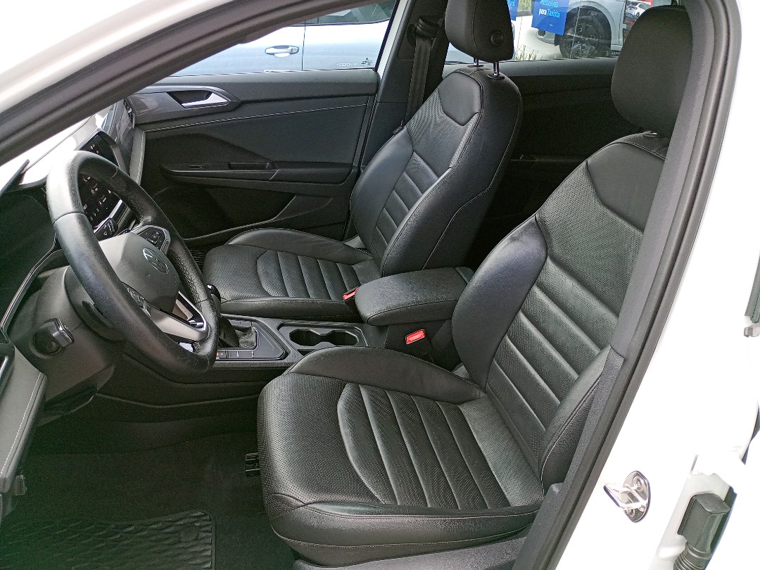 TAOS 1.4 250 TSI TOTAL FLEX HIGHLINE AUTOMÁTICO9