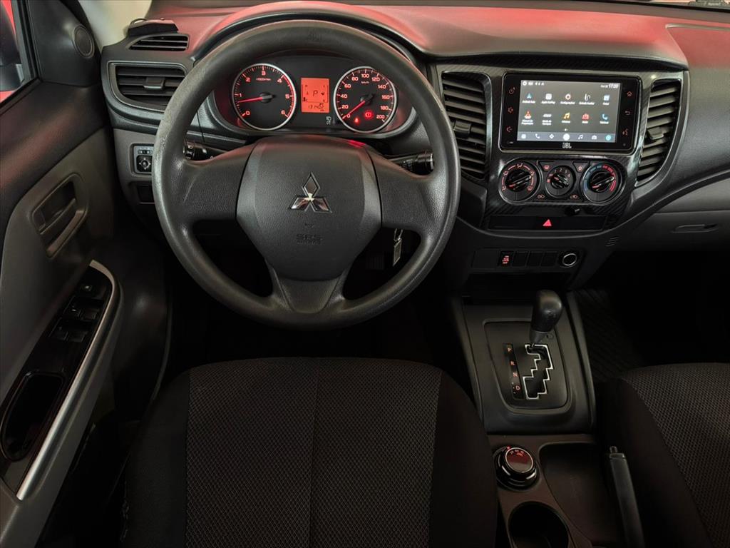 Mitsubishi-L200 TRITON-2.4 16V TURBO DIESEL OUTDOOR GLS CD 4X4 AUTOMÁTICO