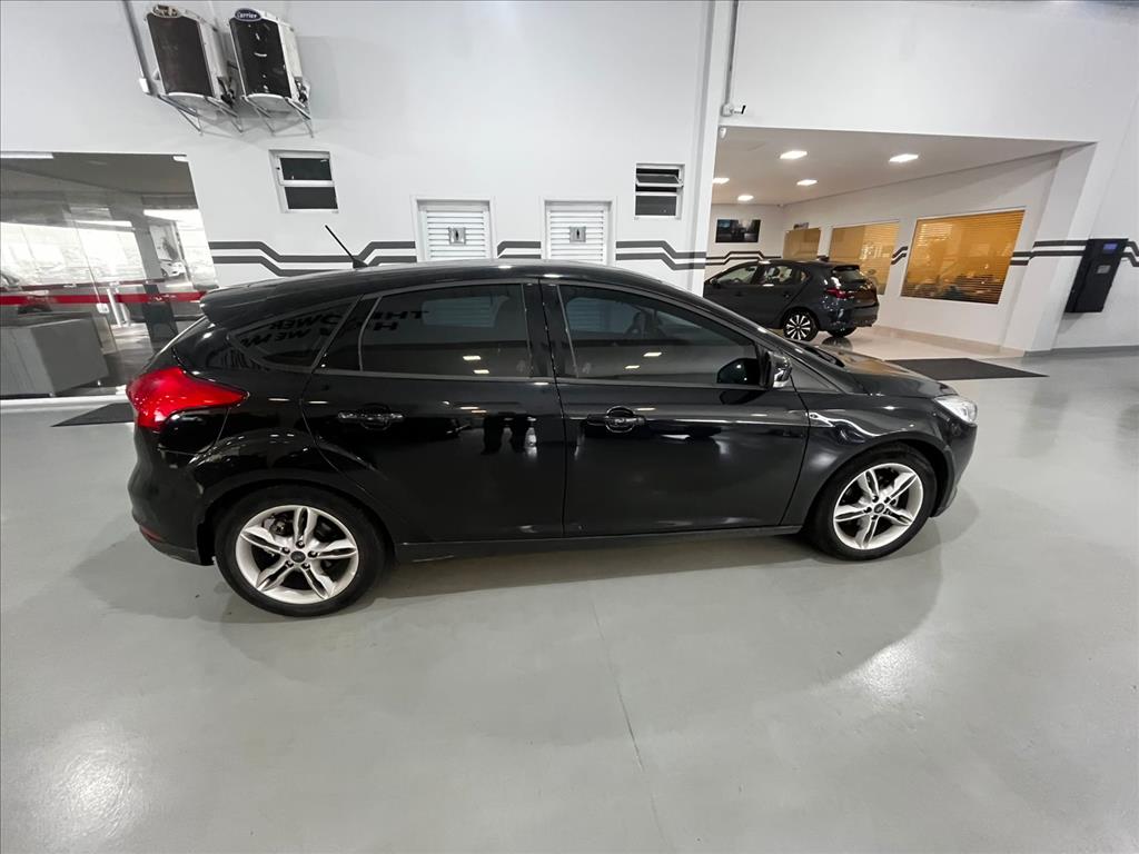 FOCUS 1.6 SE 16V FLEX 4P MANUAL9