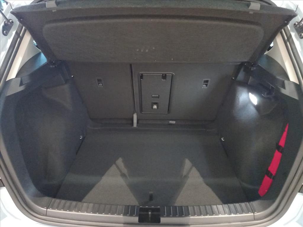 TAOS 1.4 250 TSI TOTAL FLEX HIGHLINE AUTOMÁTICO10