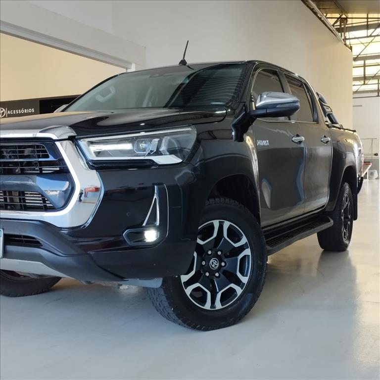 HILUX 2.8 D-4D TURBO DIESEL CD SRX 4X4 AUTOMÁTICO6