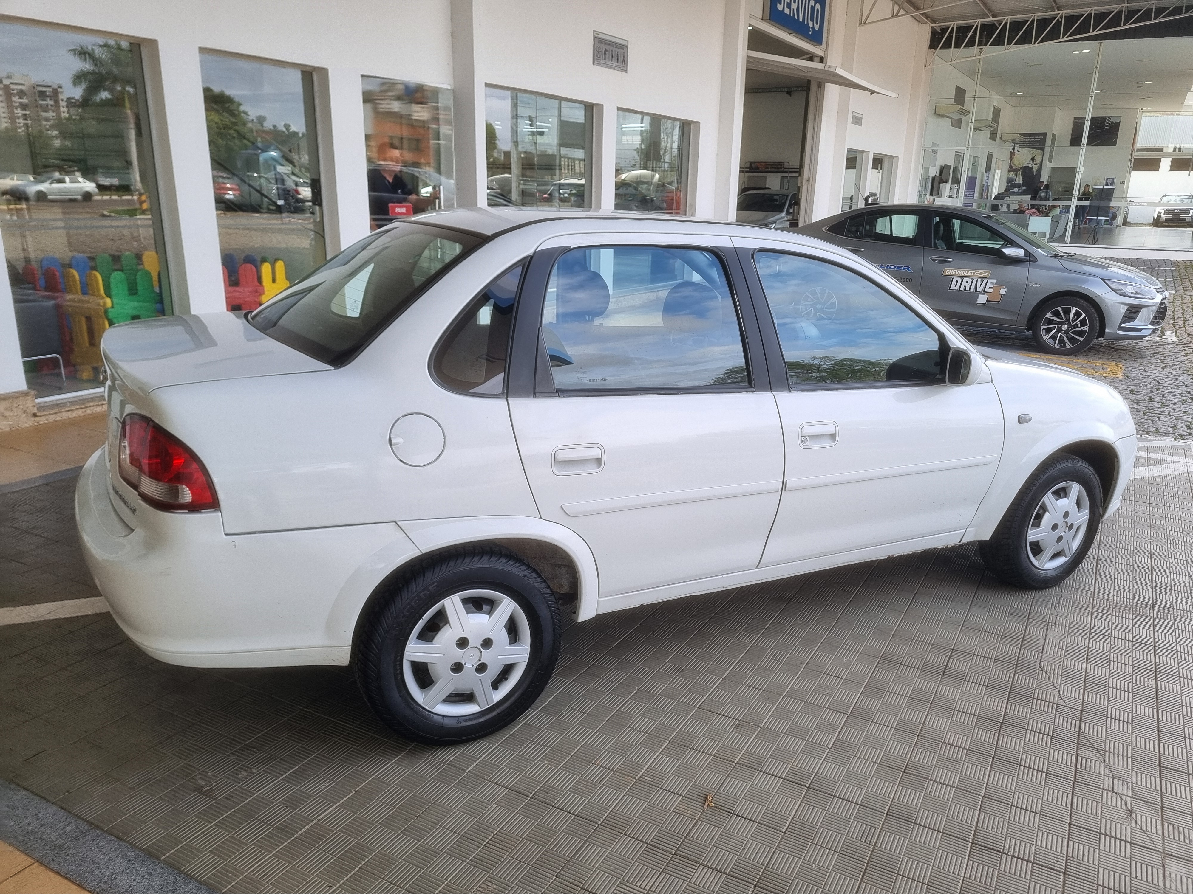 CLASSIC 1.0 MPFI LS 8V FLEX 4P MANUAL3