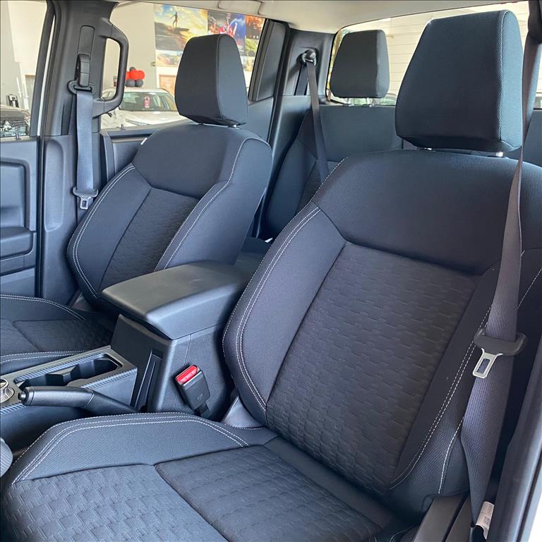 Mitsubishi-TRITON-2.4 BITURBO DIESEL CD GLS 4X4 AUTOMÁTICO