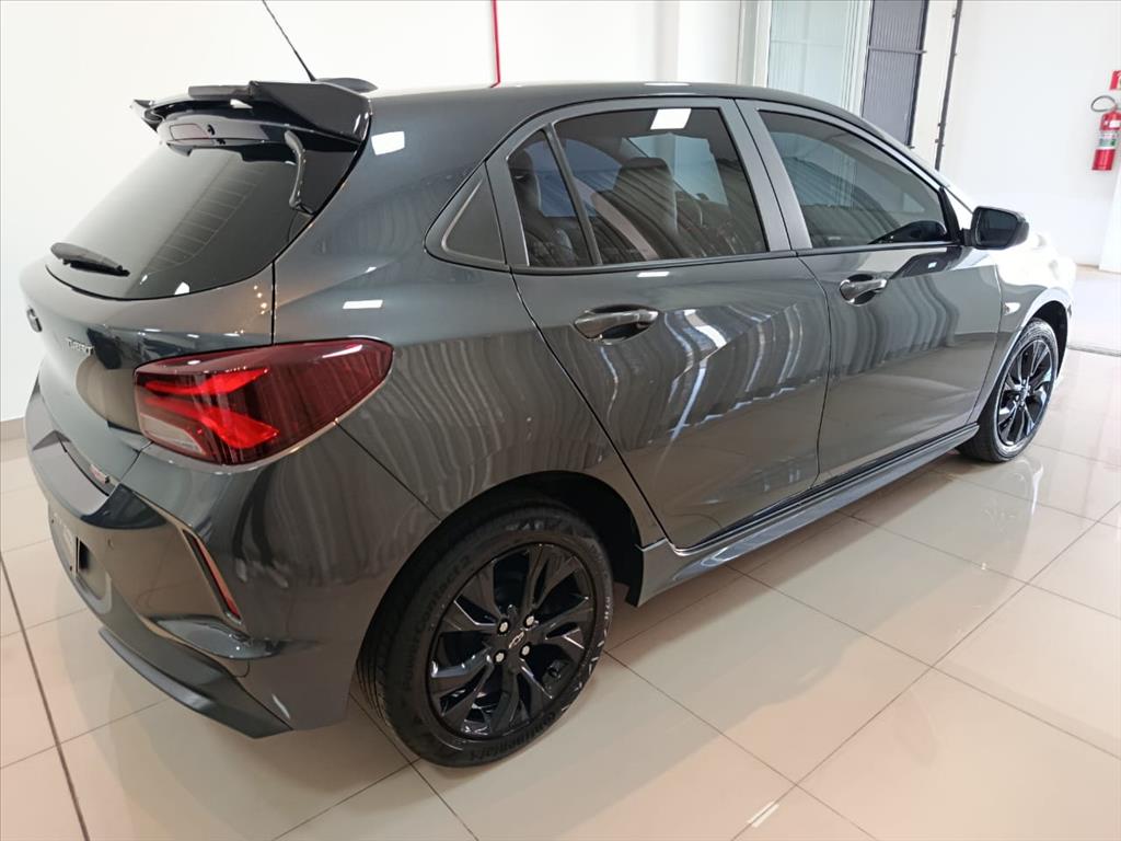 ONIX 1.0 TURBO FLEX RS AUTOMÁTICO4