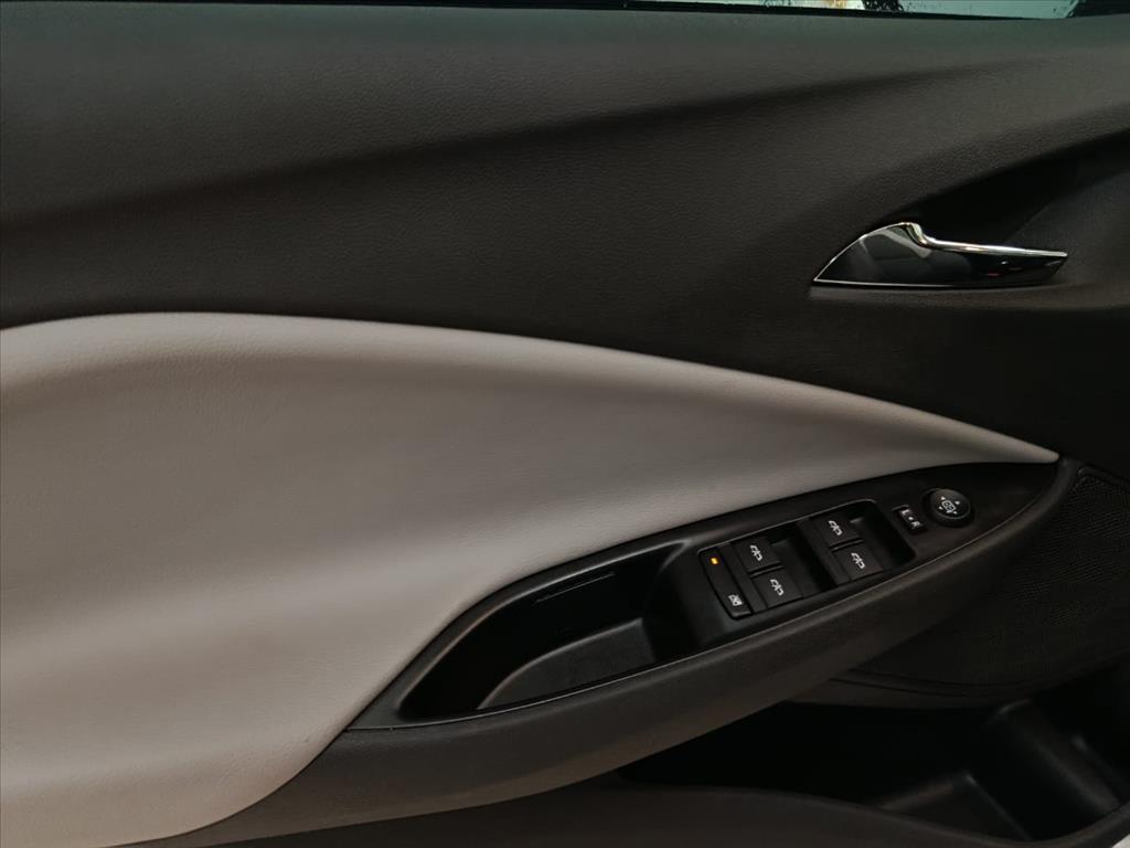 ONIX PLUS 1.0 TURBO FLEX PREMIER AUTOMÁTICO10