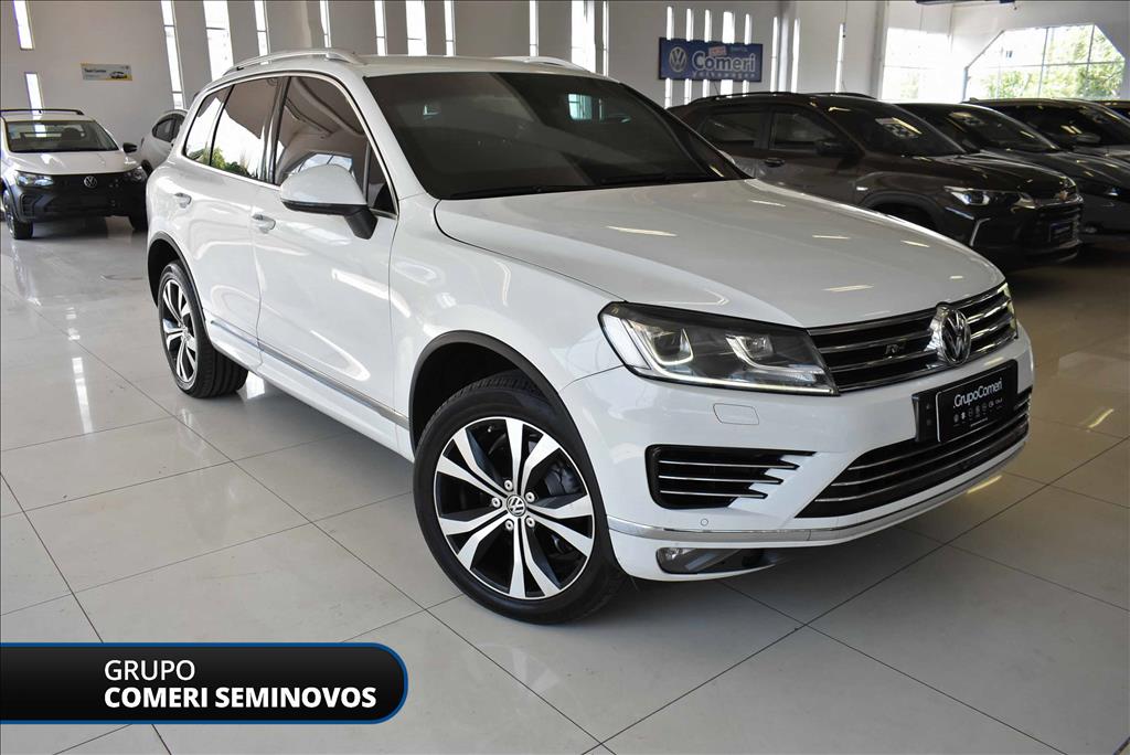 TOUAREG 4.2 R LINE V8 32V GASOLINA 4P TIPTRONIC2
