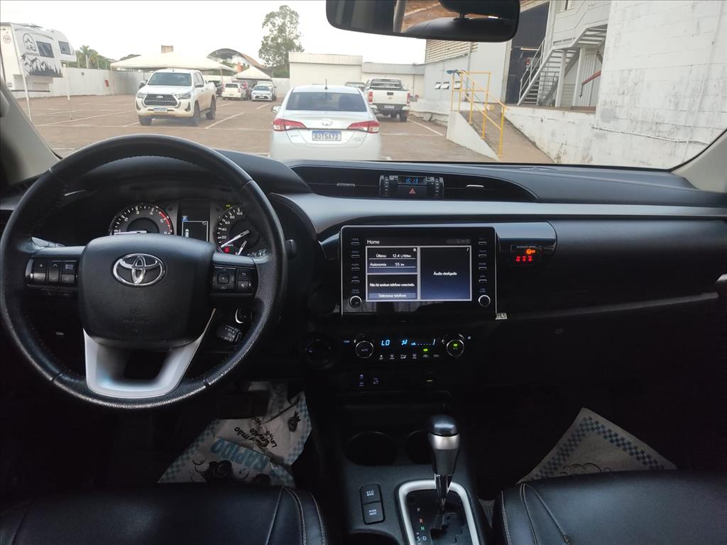 HILUX 2.8 D-4D TURBO DIESEL CD SR 4X4 AUTOMÁTICO13