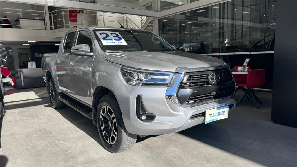 HILUX 2.8 D-4D TURBO DIESEL CD SRX 4X4 AUTOMÁTICO2
