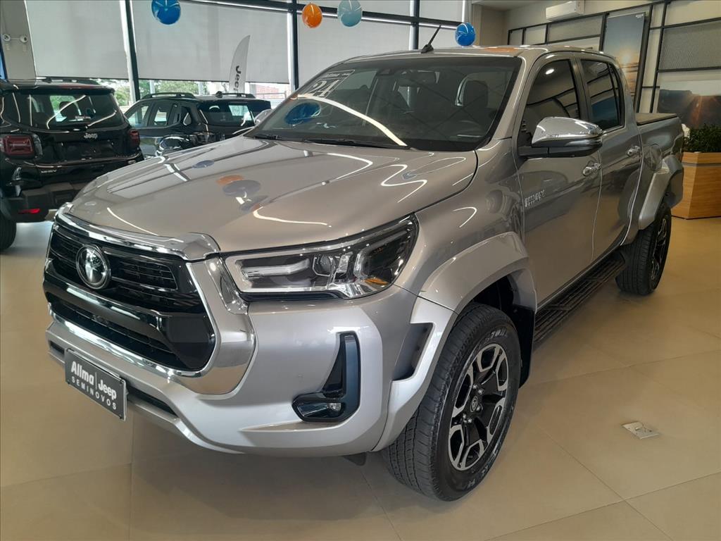 HILUX 2.8 D-4D TURBO DIESEL CD SRX PLUS 4X4 AUTOMÁTICO5