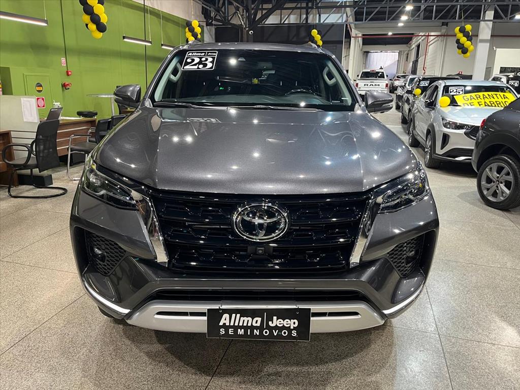 HILUX SW4 2.8 D-4D TURBO DIESEL SRX 4X4 AUTOMÁTICO1