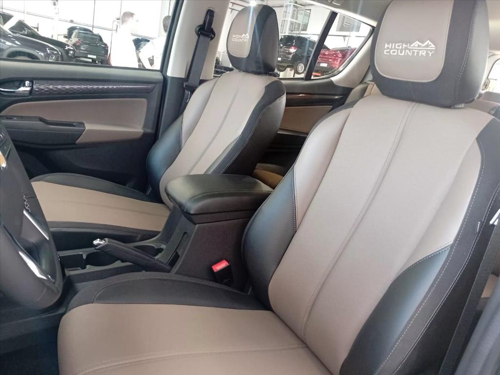 TRAILBLAZER 2.8 16V TURBO DIESEL HIGH COUNTRY 7L 4X4 AUTOMÁTICO9