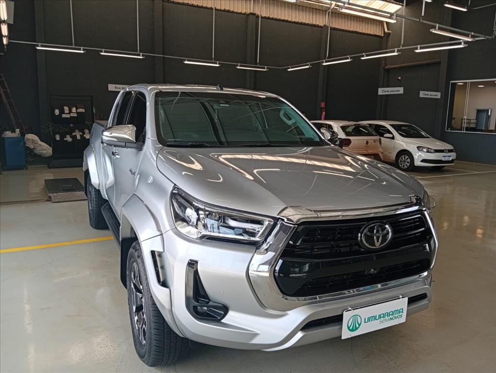HILUX 2.8 D-4D TURBO DIESEL CD SRX 4X4 AUTOMÁTICO1