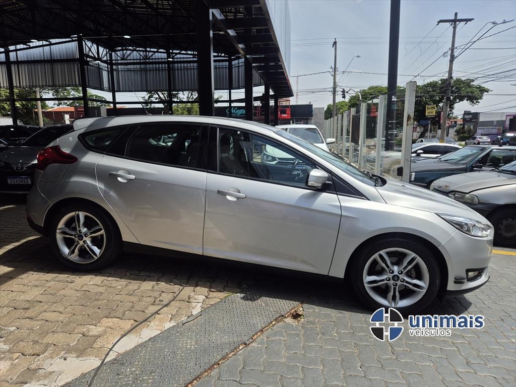 FORD FOCUS 1.6 SE 16V FLEX 4P MANUAL — foto 11