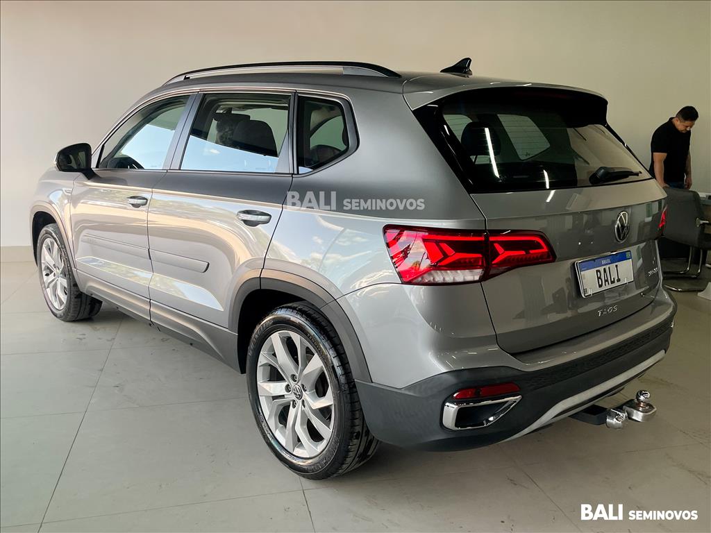 TAOS 1.4 250 TSI TOTAL FLEX COMFORTLINE AUTOMÁTICO7