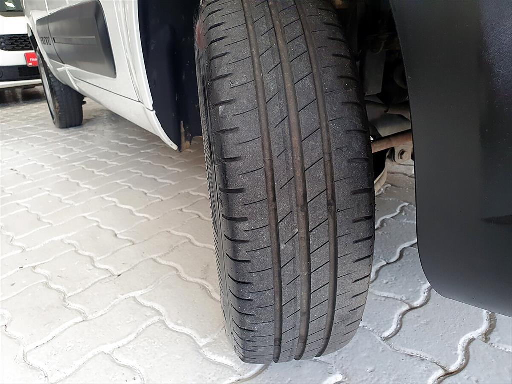 Fiat Fiorino - 1.4 MPI FURGÃO ENDURANCE 8V FLEX 2P MANUAL