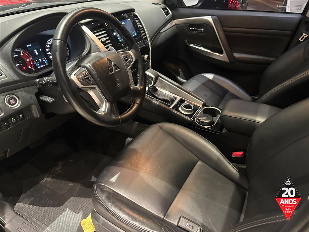 Mitsubishi-PAJERO SPORT-2.4 16V MIVEC TURBO DIESEL HPE AWD AUTOMÁTICO