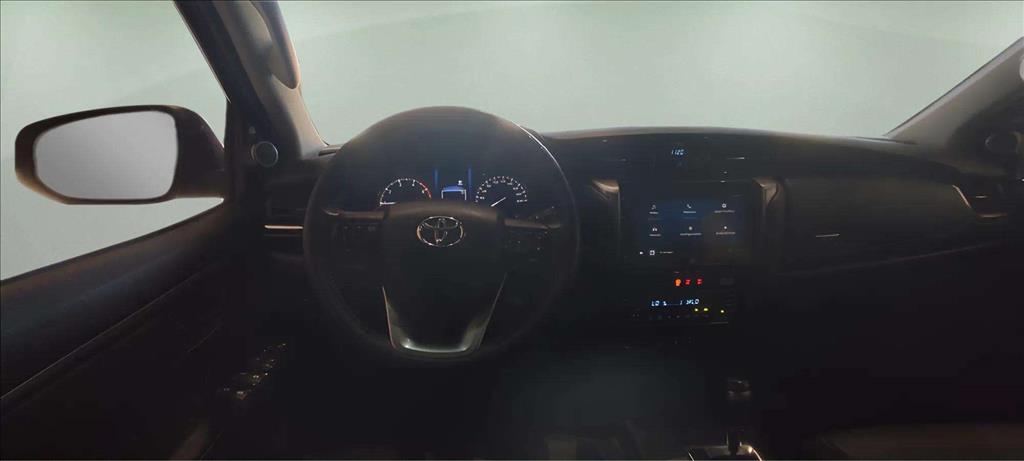 HILUX SW4 2.8 D-4D TURBO DIESEL SRX 4X4 AUTOMÁTICO7