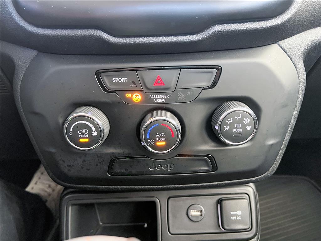 RENEGADE 1.8 16V FLEX 4P AUTOMÁTICO15