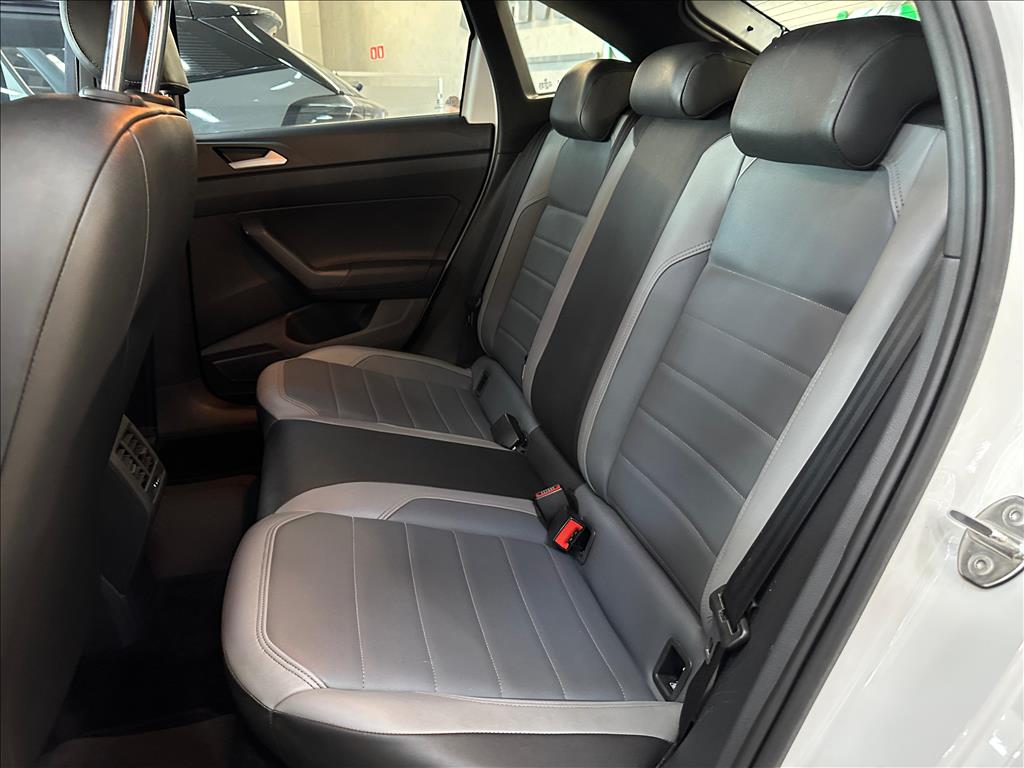 NIVUS 1.0 200 TSI TOTAL FLEX HIGHLINE AUTOMÁTICO7