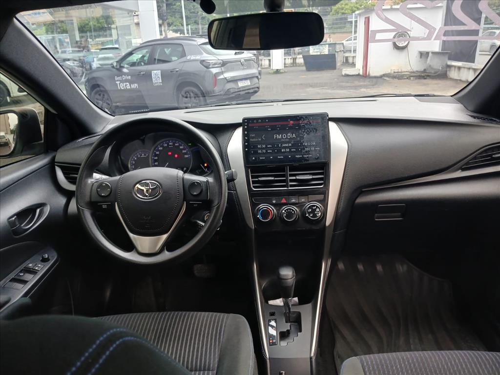 YARIS 1.3 16V FLEX XL LIVE MULTIDRIVE9