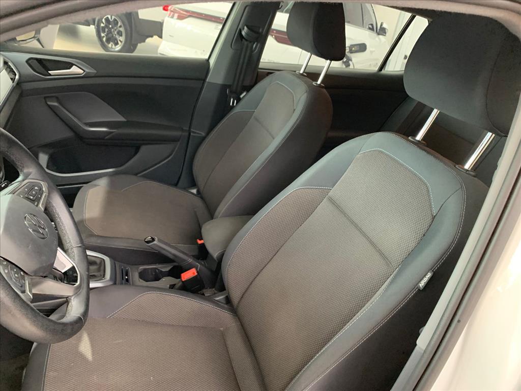 T-CROSS 1.0 200 TSI TOTAL FLEX AUTOMÁTICO10