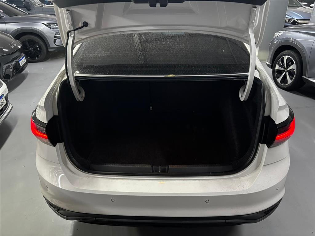 VIRTUS 1.4 250 TSI EXCLUSIVE AUTOMÁTICO10