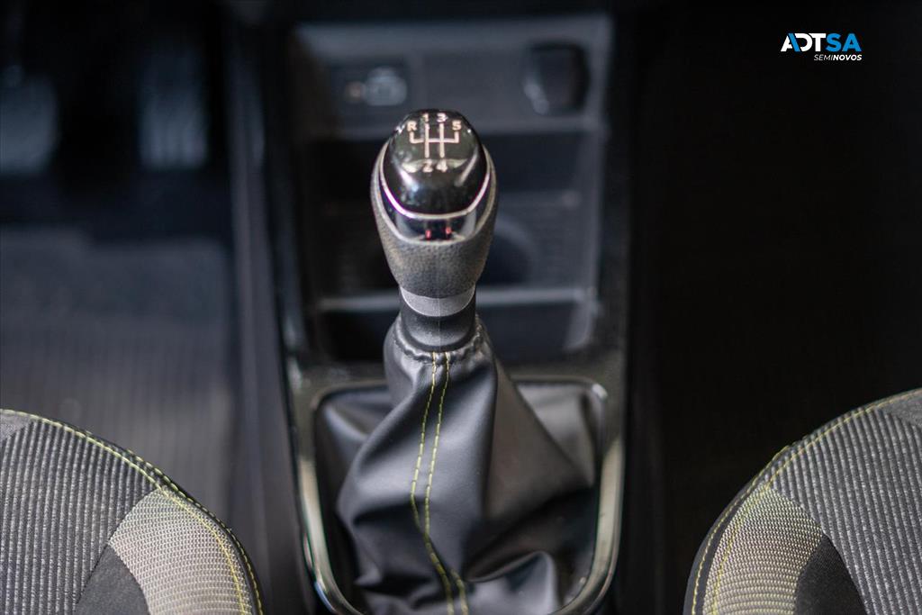 RENAULT KWID 1.0 12V SCE FLEX OUTSIDER MANUAL