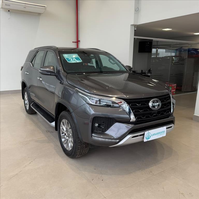 HILUX SW4 2.8 D-4D TURBO DIESEL SRX 4X4 AUTOMÁTICO1