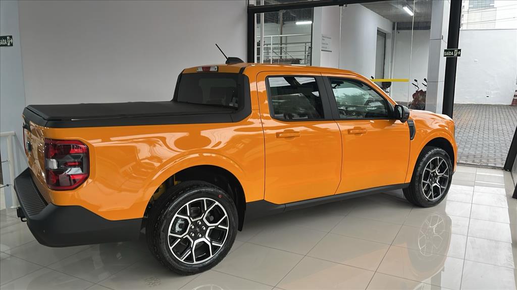 Ford-MAVERICK-2.5 HYBRID LARIAT e-CVT