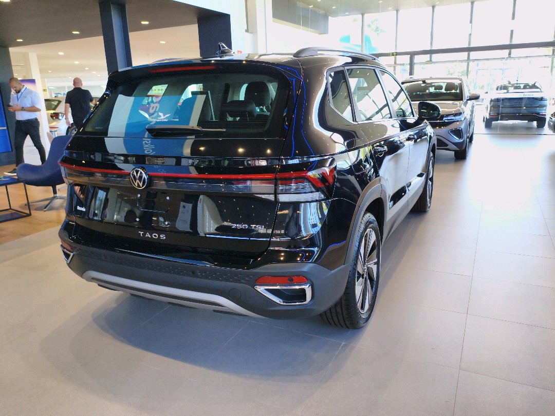 TAOS 1.4 250 TSI TOTAL FLEX COMFORTLINE AUTOMÁTICO4