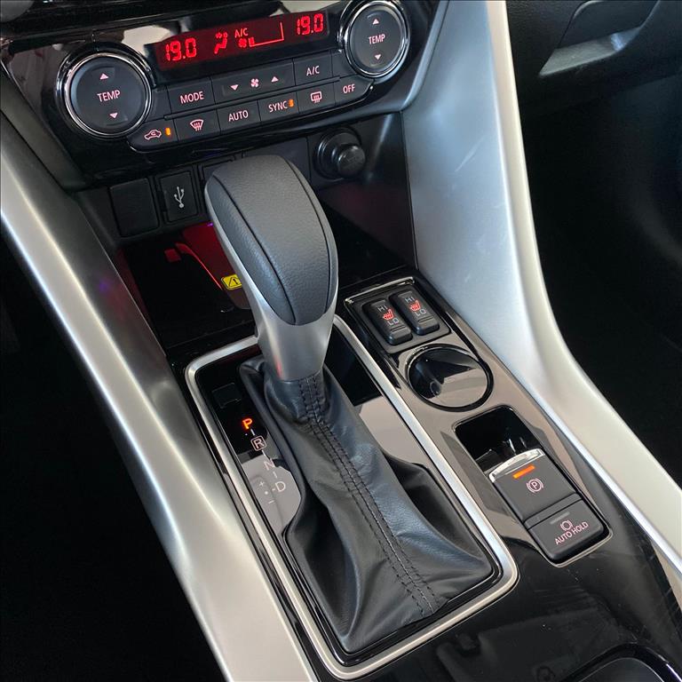 Mitsubishi-ECLIPSE CROSS-1.5 MIVEC TURBO GASOLINA HPE CVT