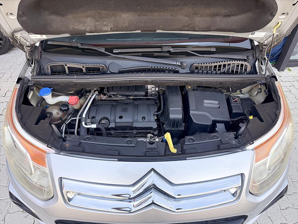 Citroën C3 - 1.6 EXCLUSIVE 16V FLEX 4P MANUAL