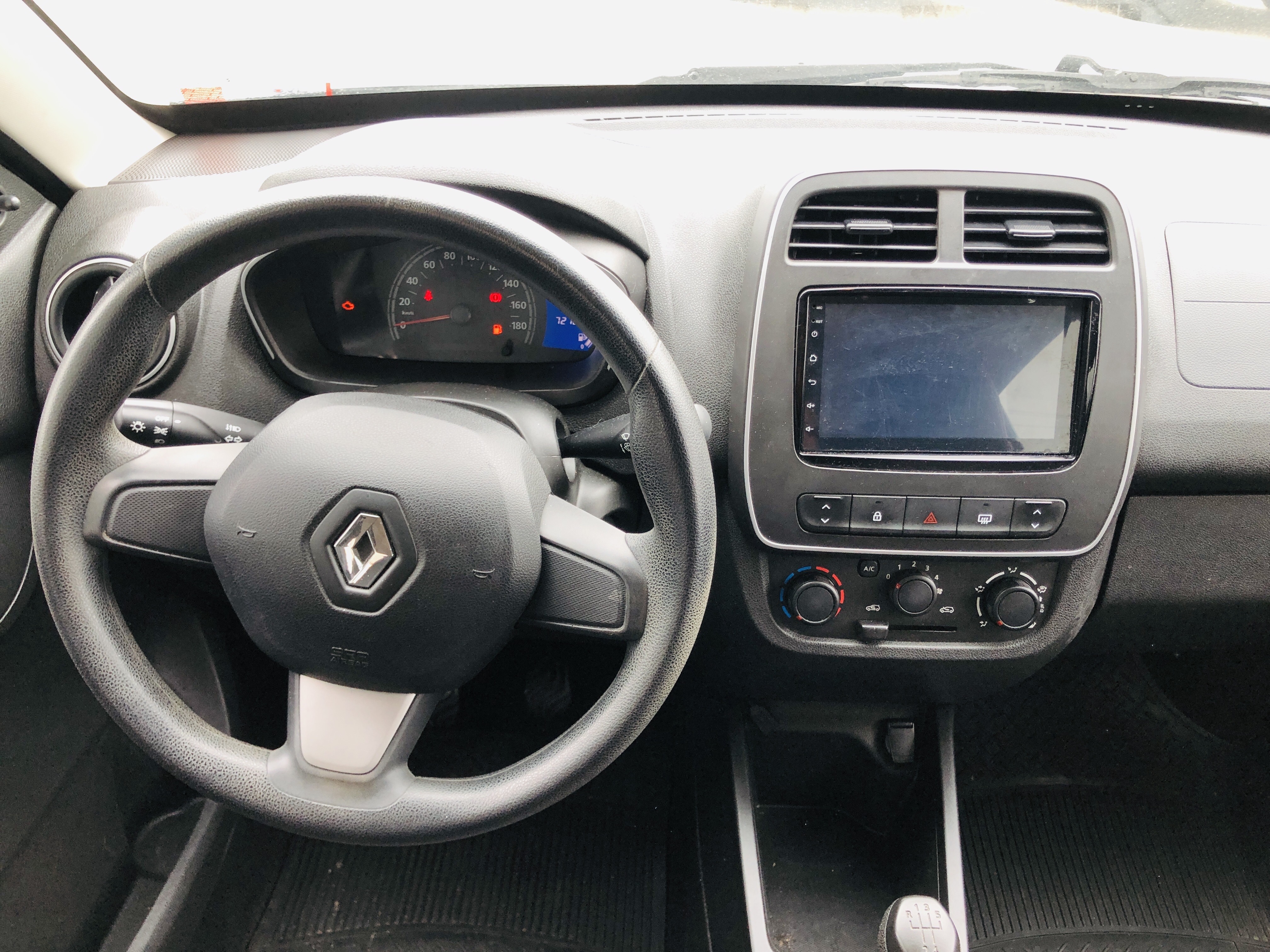 KWID 1.0 12V SCE FLEX ZEN MANUAL11