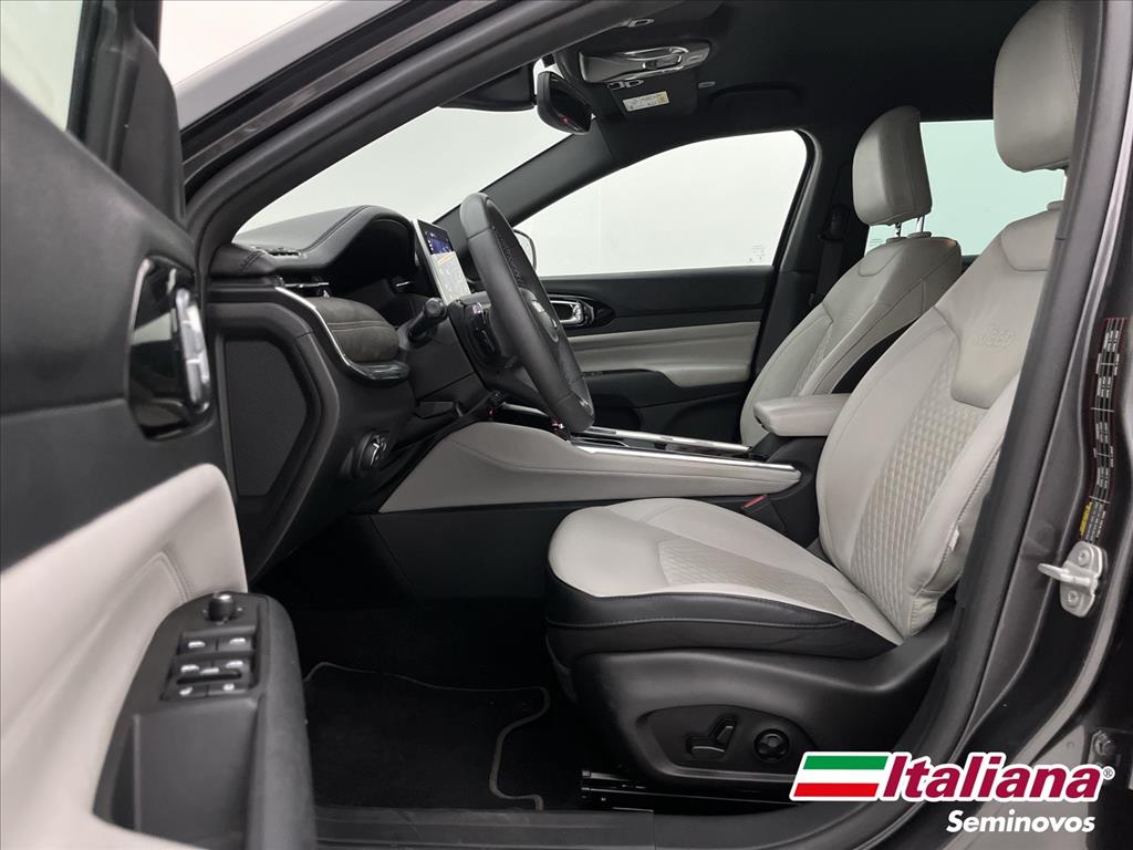 COMMANDER 1.3 T270 TURBO FLEX LIMITED AT68