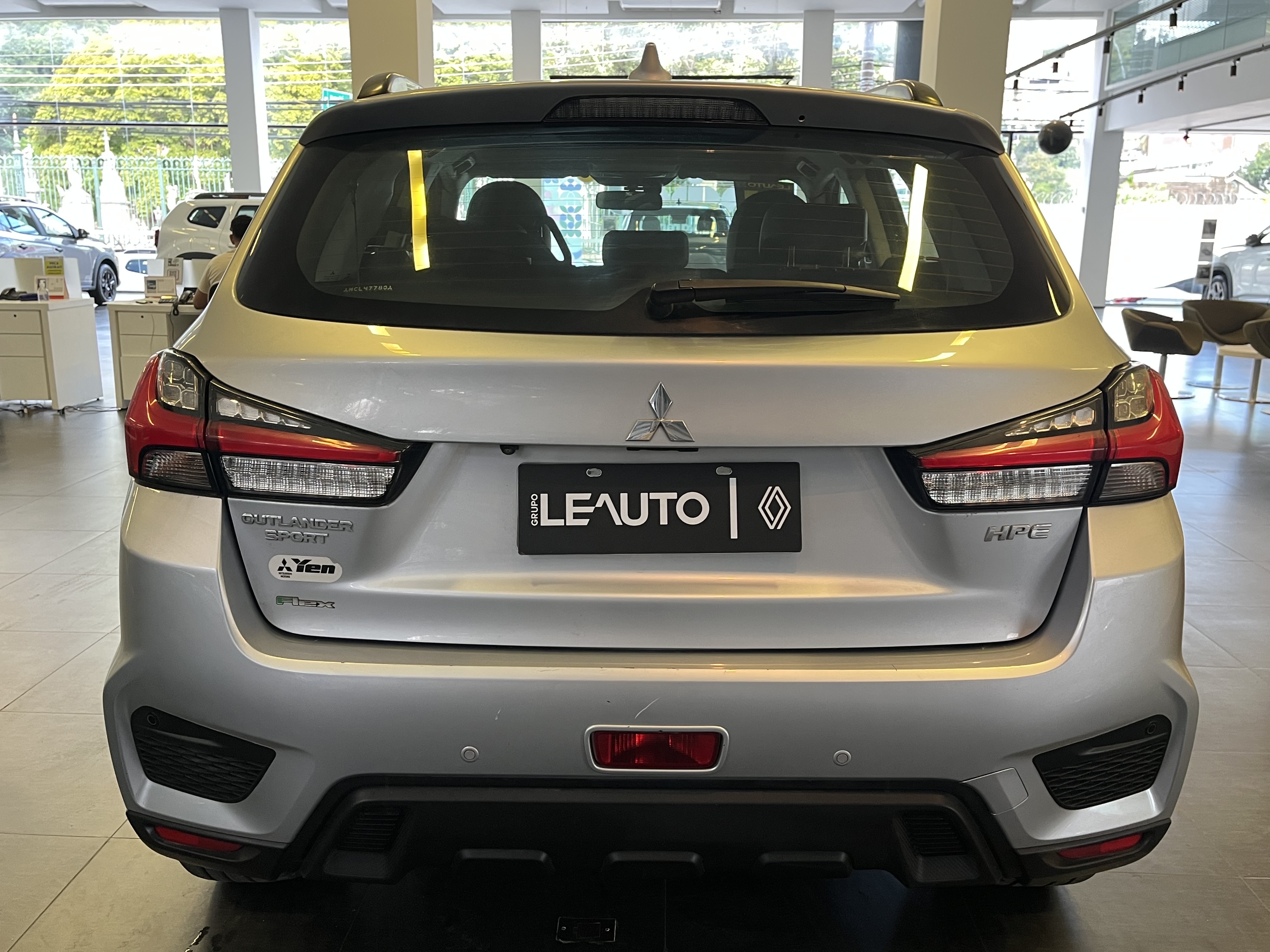 OUTLANDER SPORT 2.0 MIVEC FLEX HPE AWD AUTOMÁTICO4