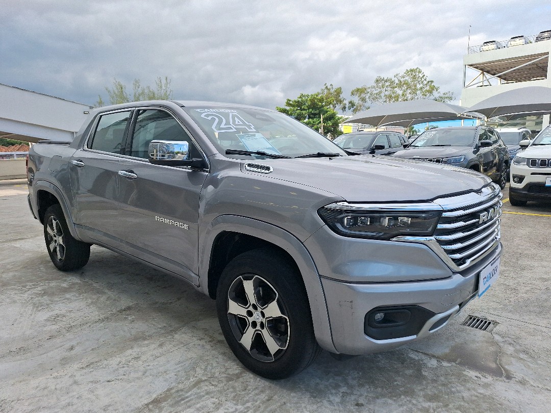 RAMPAGE 2.0 TURBO DIESEL LARAMIE 4X4 AUTOMÁTICO2