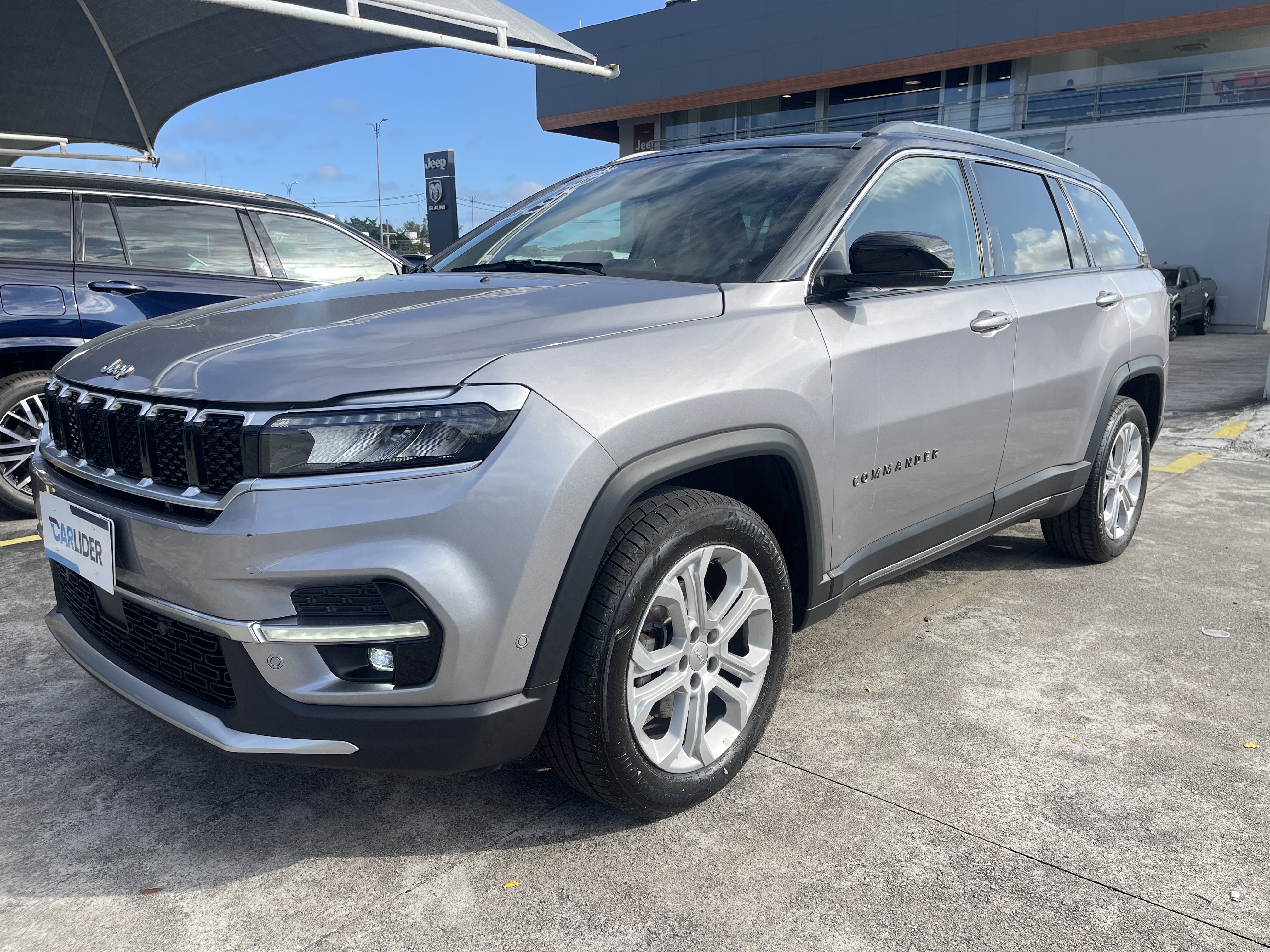 COMMANDER 1.3 T270 TURBO FLEX LONGITUDE AT61