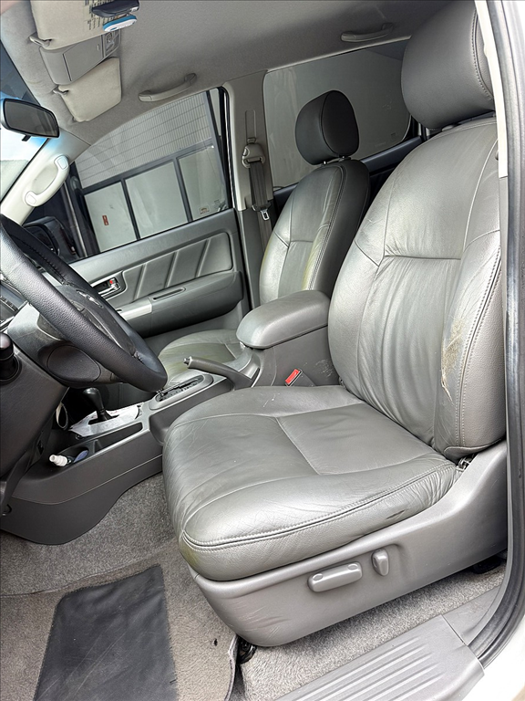 Toyota Hilux - 3.0 SRV 4X4 CD 16V TURBO INTERCOOLER DIESEL 4P AUTOMÁTICO