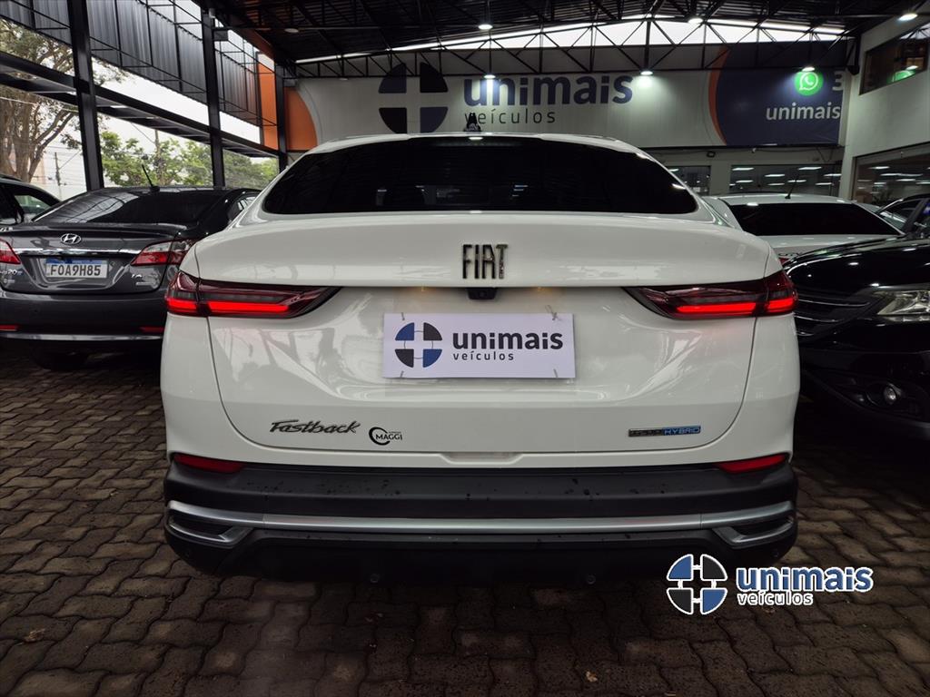 FIAT FASTBACK 1.0 TURBO 200 HYBRID AUDACE CVT — foto 11