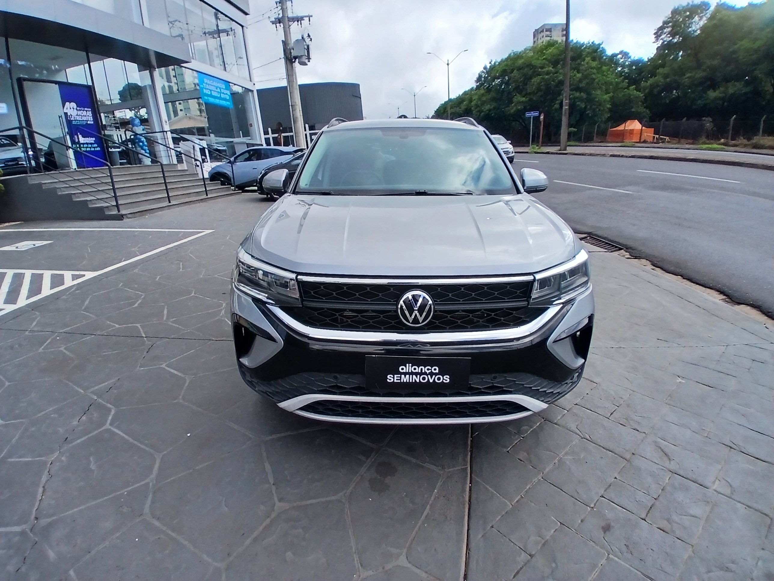 TAOS 1.4 250 TSI TOTAL FLEX COMFORTLINE AUTOMÁTICO