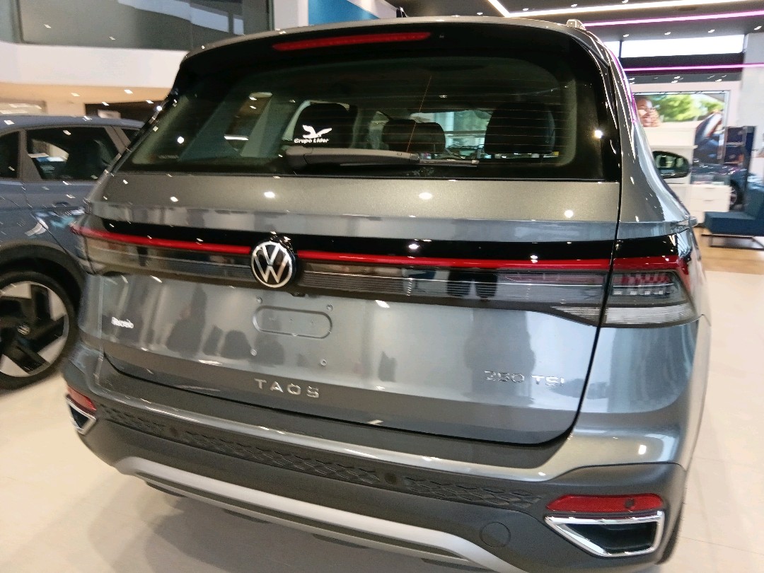 TAOS 1.4 250 TSI TOTAL FLEX HIGHLINE AUTOMÁTICO2