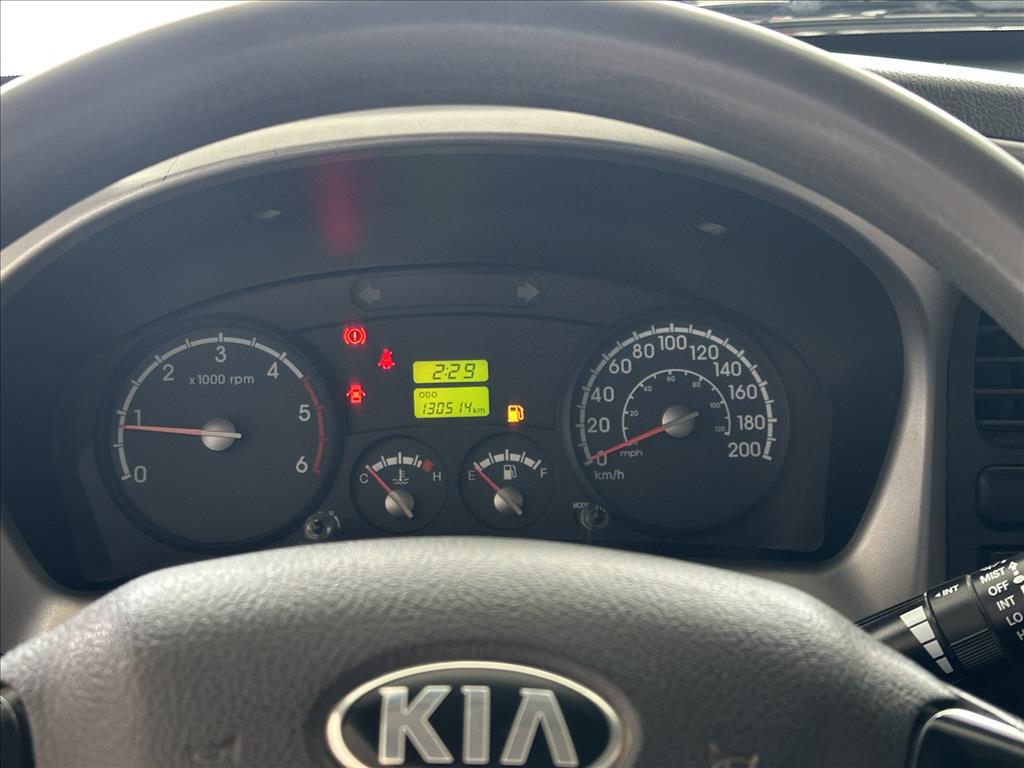 BONGO 2.5 TD DIESEL STD CS MANUAL6