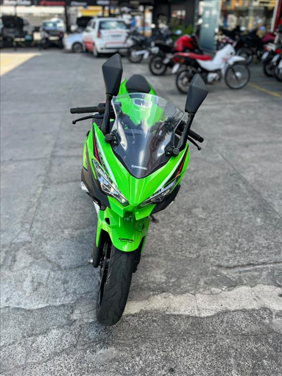 KAWASAKI NINJA foto 2