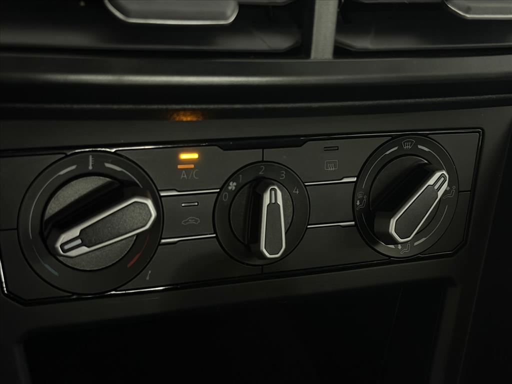 NIVUS 1.0 200 TSI TOTAL FLEX COMFORTLINE AUTOMÁTICO15